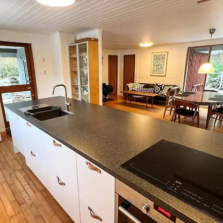 6 Person In Prázdninový dům Asperup