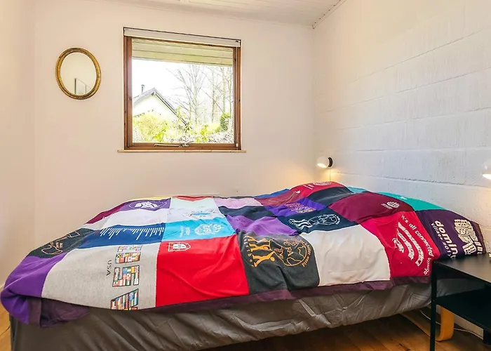 6 Person In * Asperup